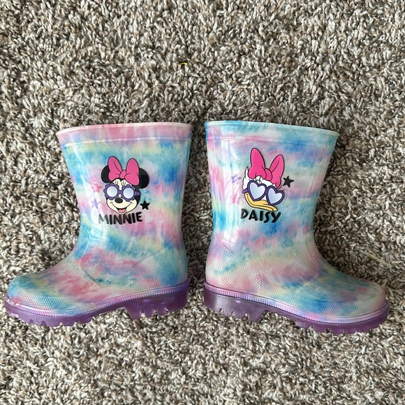 Minnie Daisy light up baby girl rain boots in size U.S. 7 - Picture 1 of 6